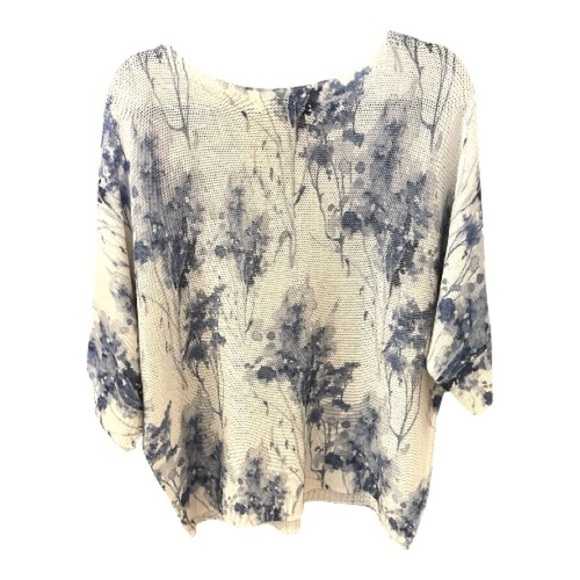 Luisa Ricci Sweaters - Luisa Ricci Floral Knit Sweater, Size L, Blue & White, Dolman Sleeves.